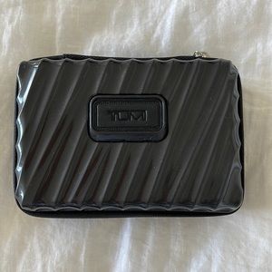 Tumi hard cosmetics case